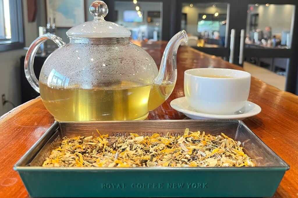 ideal tea water temperature for organic lemon ginseng
