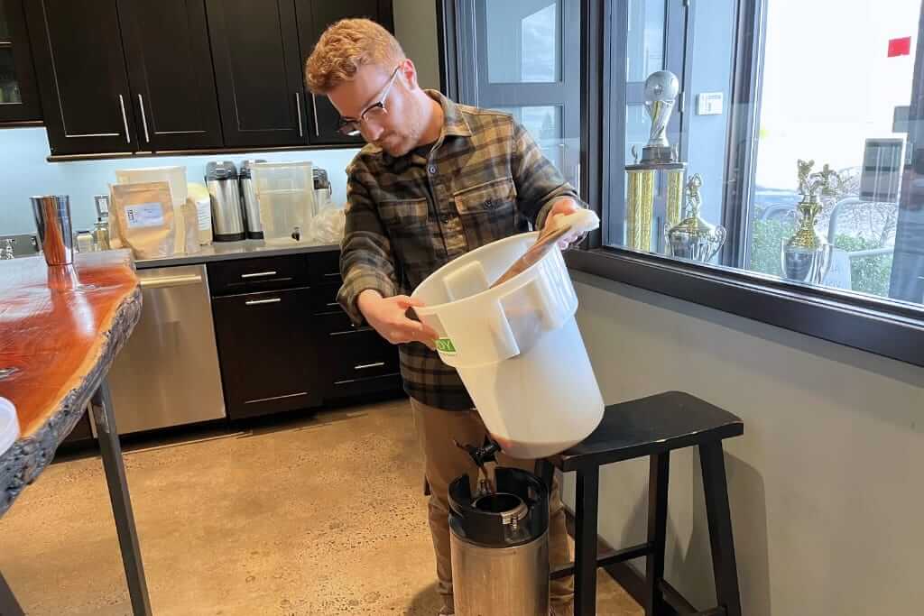 rny trader explaining how long does cold brew stay fresh