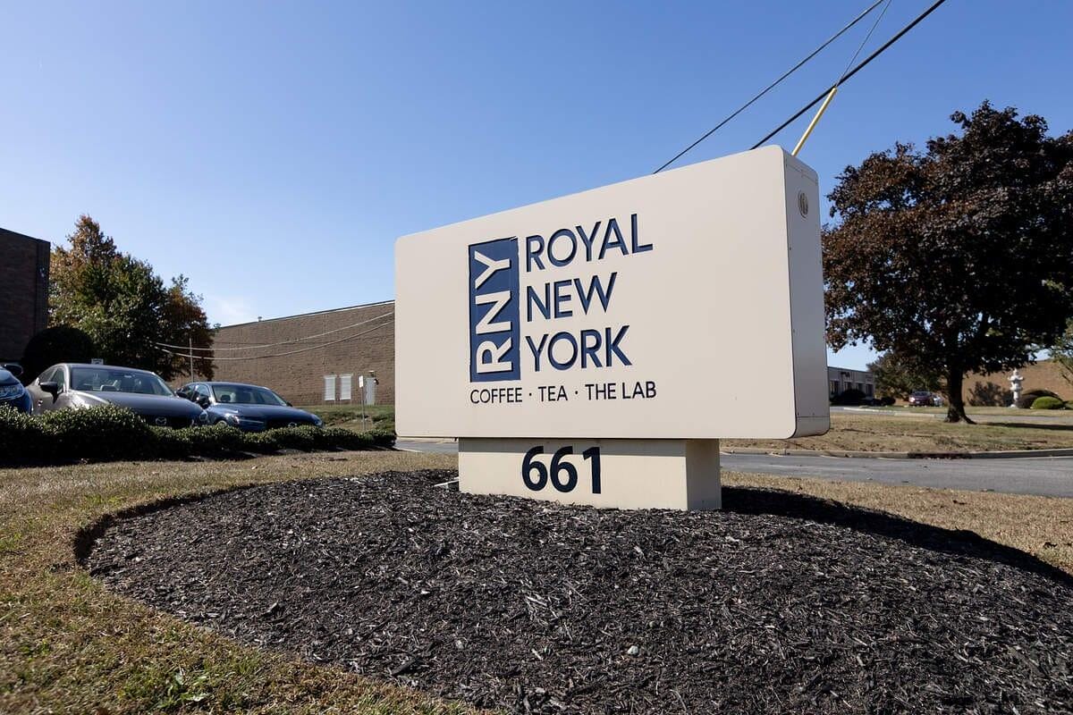 New Site, Same Royal New York